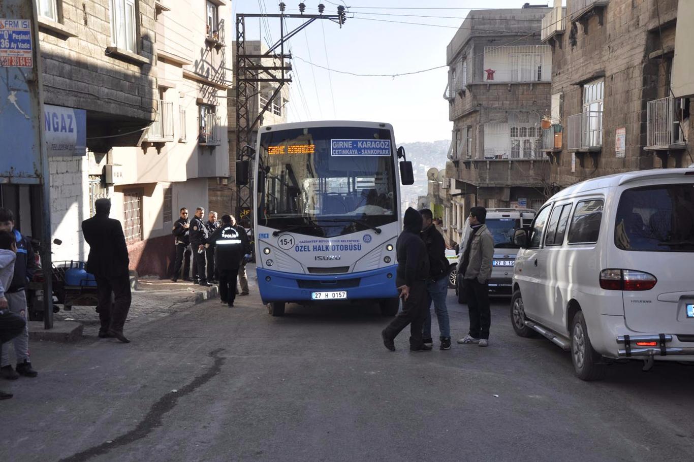 Otobüsün çarptığı Suriyeli çocuk hayatını kaybetti Otobüsün çarptığı Suriyeli çocuk hayatını kaybetti